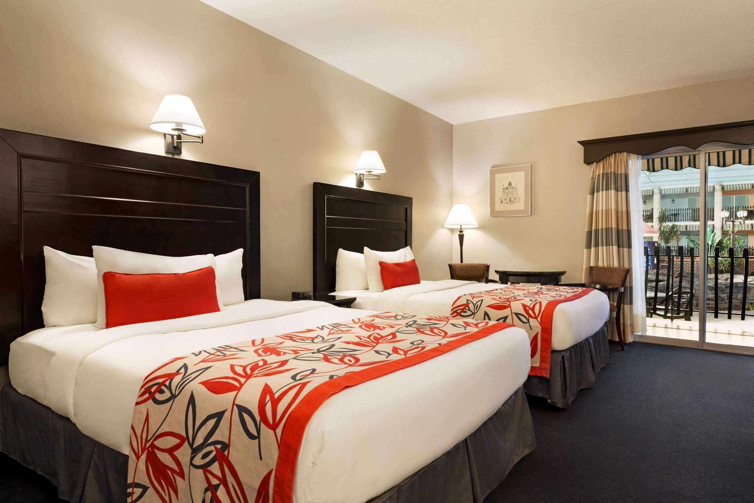 Ramada By Wyndham Fredericton Hotel Екстериор снимка