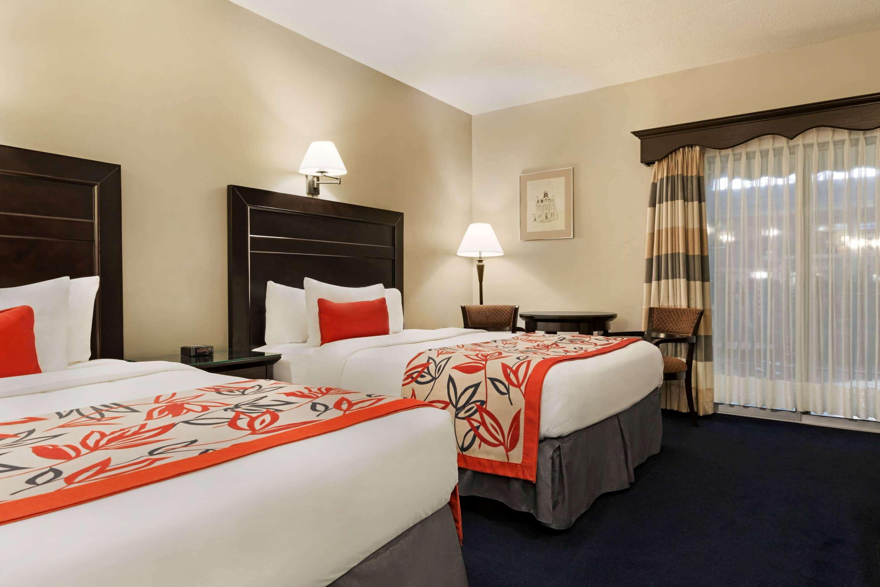 Ramada By Wyndham Fredericton Hotel Екстериор снимка