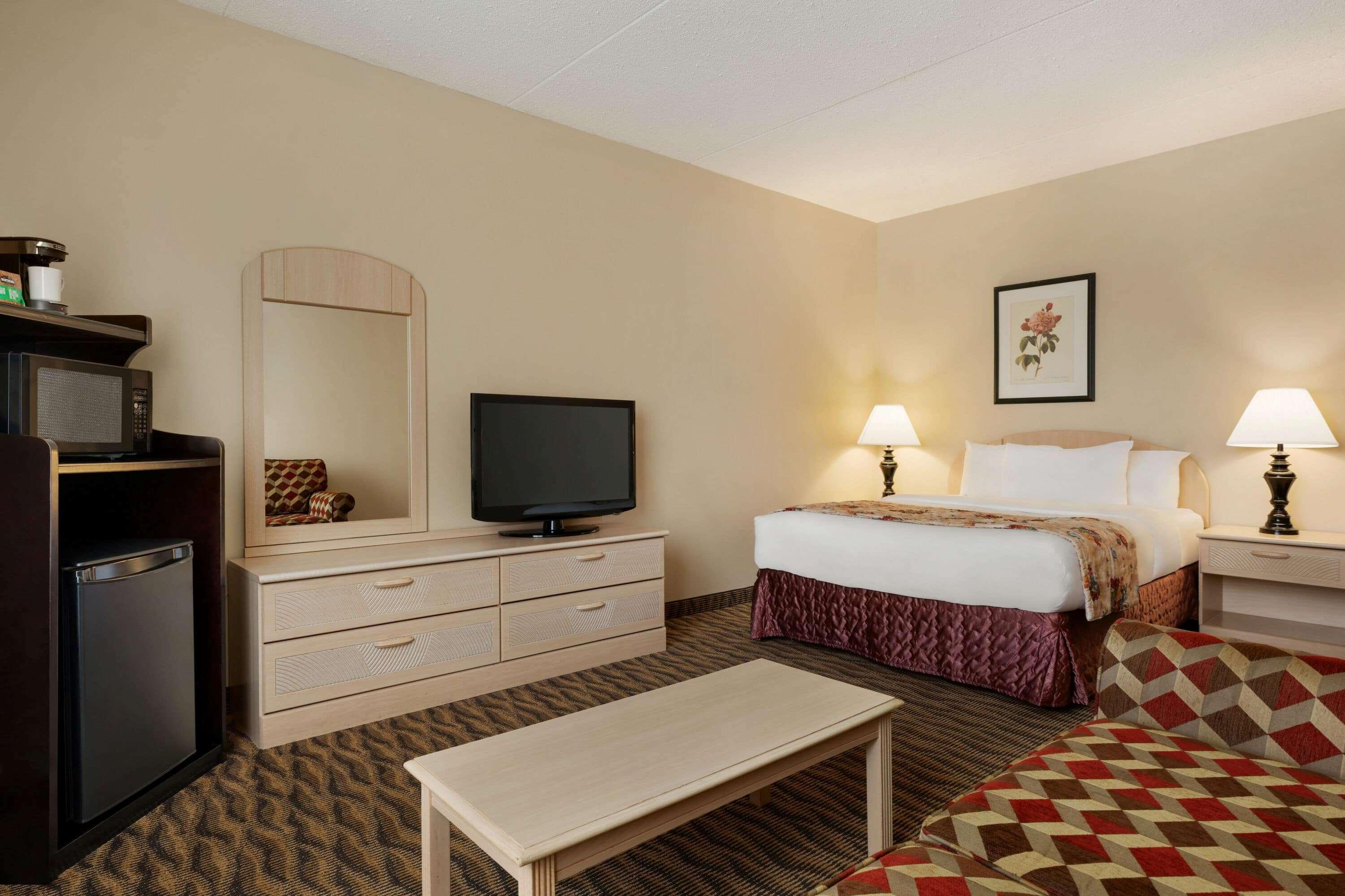 Ramada By Wyndham Fredericton Hotel Екстериор снимка