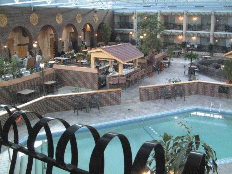 Ramada By Wyndham Fredericton Hotel Екстериор снимка