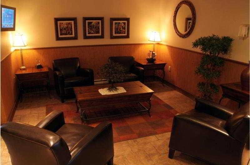 Ramada By Wyndham Fredericton Hotel Екстериор снимка